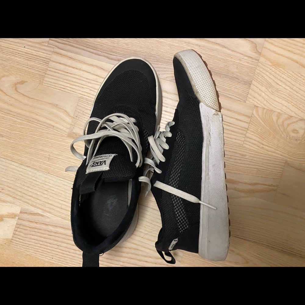 Vans ultra range black mesh sneakers